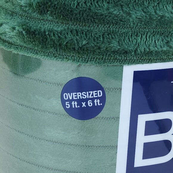 The Big One Oversized Plush Throw Blanket 5 Ft x 6 Ft Green Textured - Picture 6 of 11